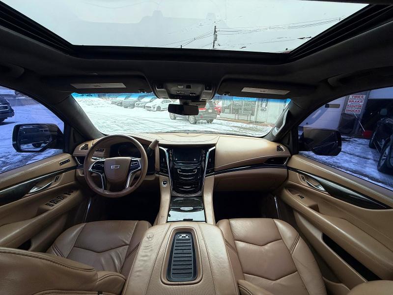 Продажа на аукционе авто 2018 Cadillac Escalade, vin: 1GYS4KKJ7JR156350, номер лота: 45557526