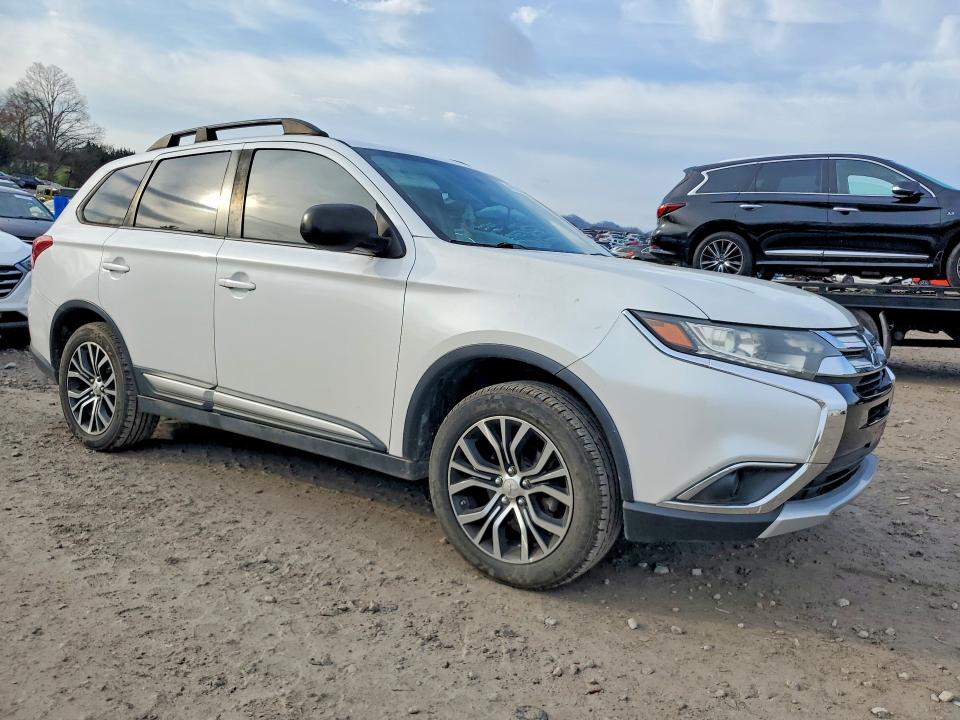 Продаж на аукціоні авто 2017 Mitsubishi Outlander, vin: JA4AZ2A33HZ038645, номер лоту: 45696496