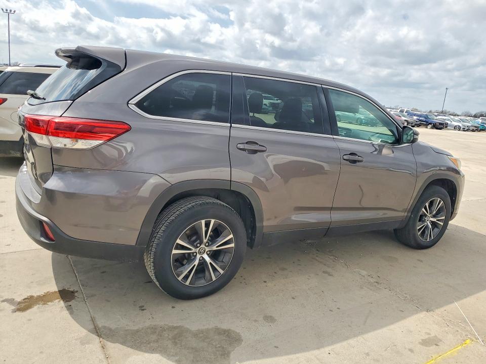 2019 Toyota Highlander მანქანა იყიდება აუქციონზე, vin: 5TDZZRFH2KS298517, აუქციონის ნომერი: 42045526