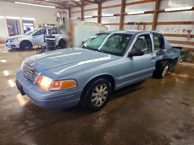 2008 Ford Crown Victoria მანქანა იყიდება აუქციონზე, vin: 2FAFP74V08X121358, აუქციონის ნომერი: 45995726