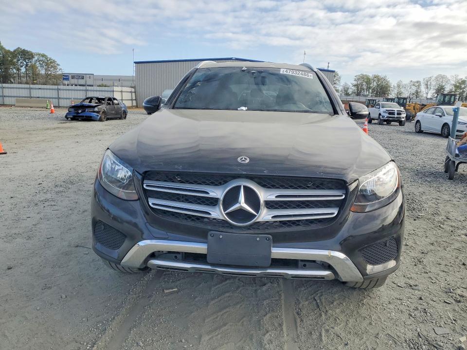47932486 :رقم المزاد ، WDC0G4JB7JV053960 vin ، 2018 Mercedes-benz Glc مزاد بيع