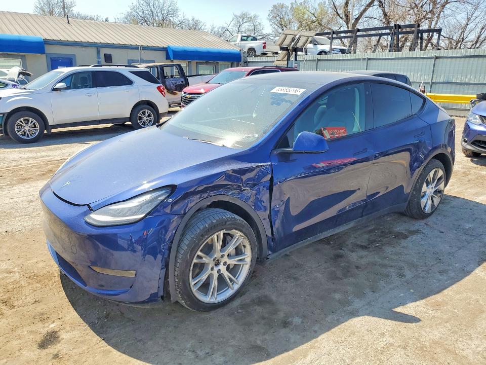 Продажа на аукционе авто 2021 Tesla Model Y, vin: 5YJYGDEE7MF060701, номер лота: 45855296