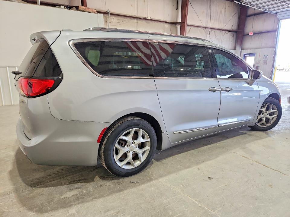 2018 Chrysler Pacifica მანქანა იყიდება აუქციონზე, vin: 2C4RC1BG9JR247698, აუქციონის ნომერი: 46381356