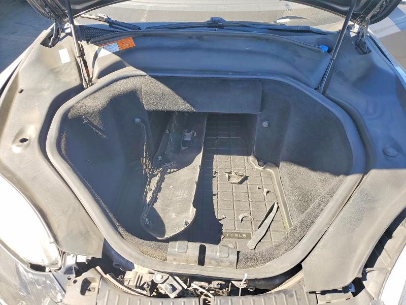 2013 Tesla Model S მანქანა იყიდება აუქციონზე, vin: 5YJSA1CP5DFP19711, აუქციონის ნომერი: 46767176