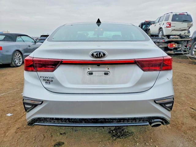 2020 Kia Forte მანქანა იყიდება აუქციონზე, vin: 3KPF24ADXLE176076, აუქციონის ნომერი: 79567955