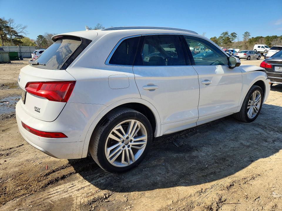 2018 Audi Q5 მანქანა იყიდება აუქციონზე, vin: WA1BNAFY0J2002523, აუქციონის ნომერი: 46646806