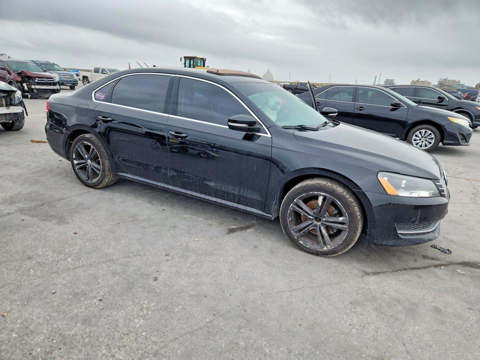 2015 Volkswagen Passat მანქანა იყიდება აუქციონზე, vin: 1VWBV7A39FC014107, აუქციონის ნომერი: 48082236