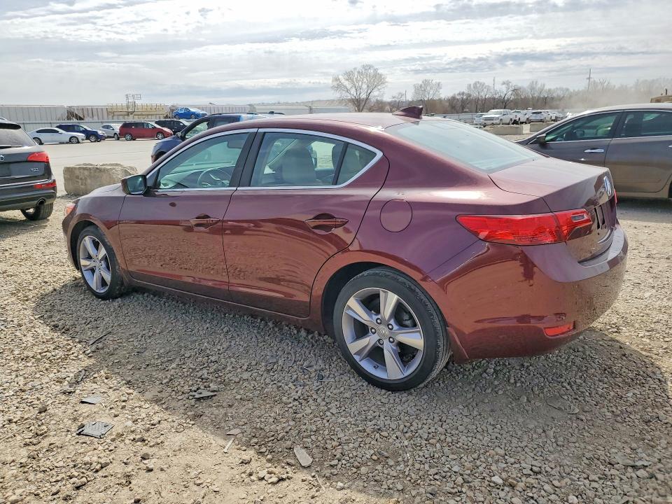 47392476 :رقم المزاد ، 19VDE1F57DE005083 vin ، 2013 Acura Ilx مزاد بيع