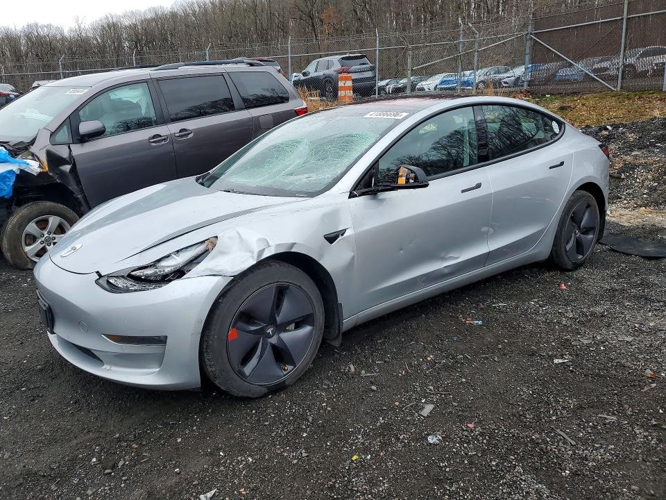 Продажа на аукционе авто 2018 Tesla Model 3, vin: 5YJ3E1EB0JF114582, номер лота: 41886696