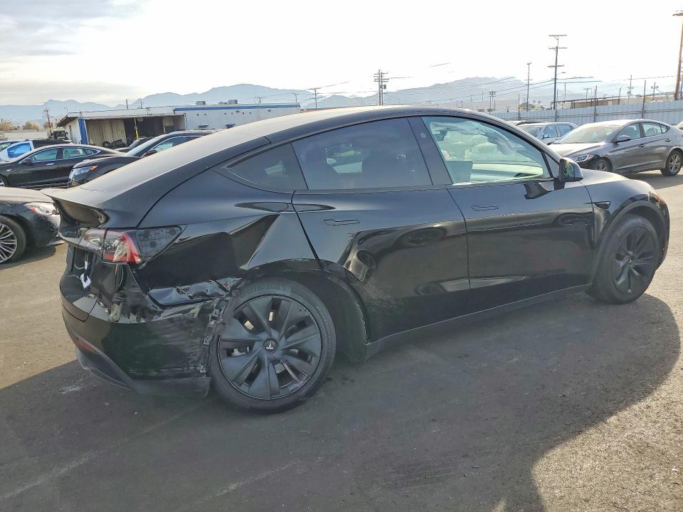2025 Tesla Model Y მანქანა იყიდება აუქციონზე, vin: 7SAYGDED4SA375945, აუქციონის ნომერი: 47882736