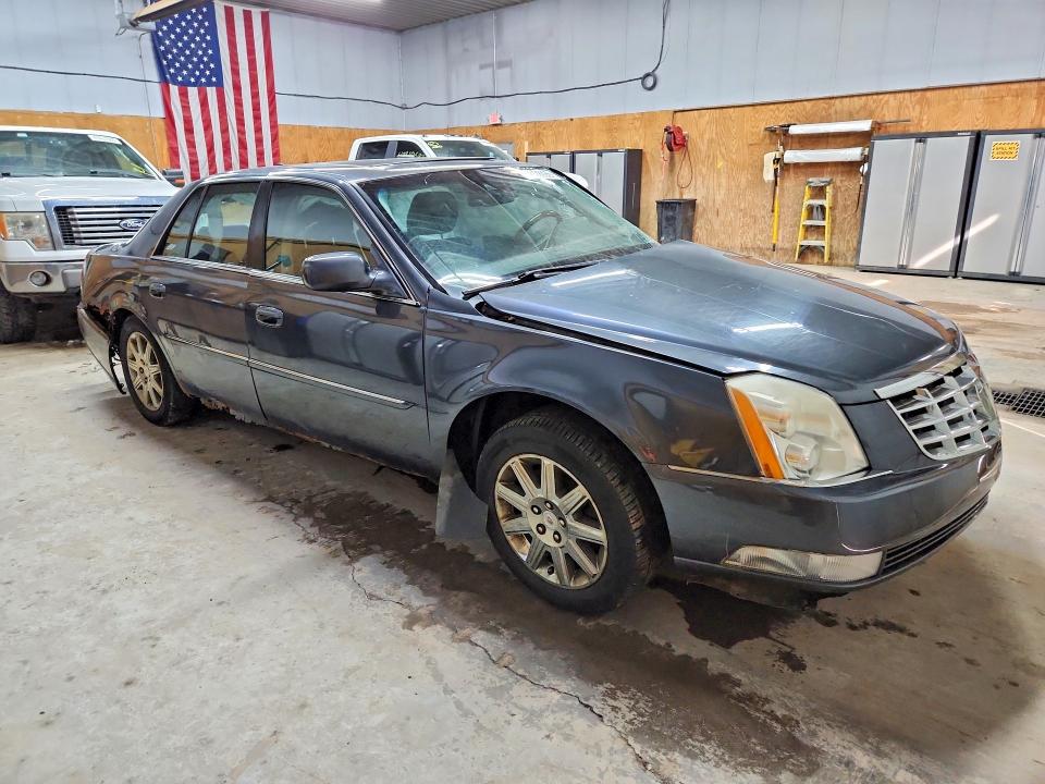 45799226 :رقم المزاد ، 1G6KH5EY3AU107232 vin ، 2010 Cadillac Dts مزاد بيع