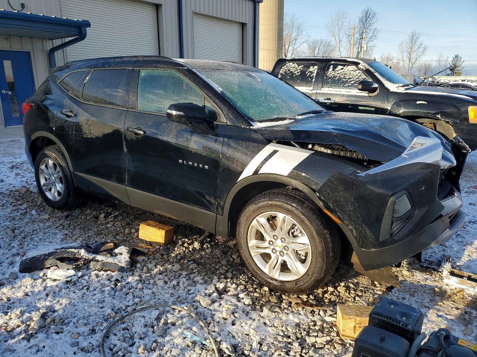 Продаж на аукціоні авто 2022 Chevrolet Blazer, vin: 3GNKBJRS7NS232065, номер лоту: 45476766