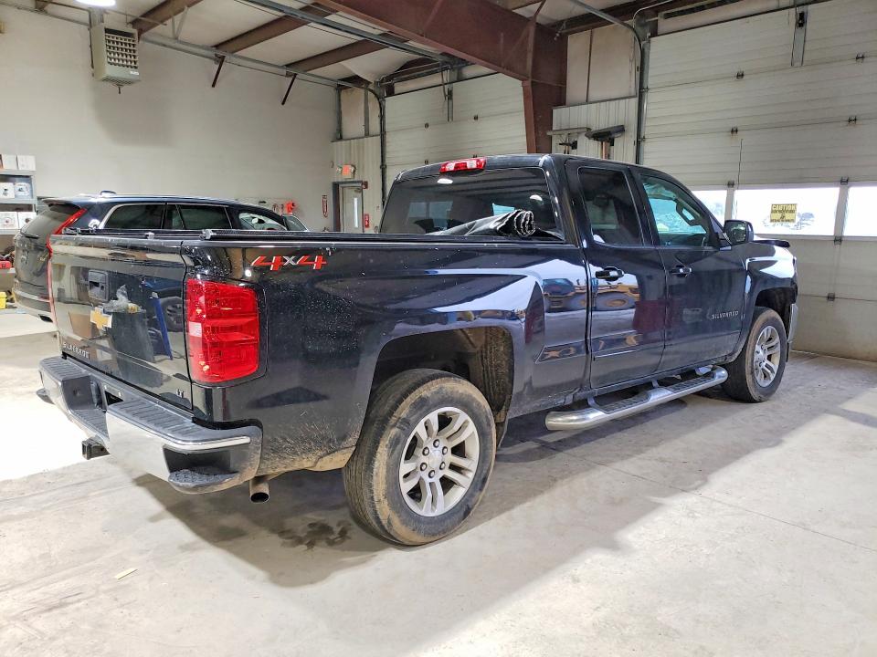 Продаж на аукціоні авто 2018 Chevrolet Silverado, vin: 2GCVKREC4J1104407, номер лоту: 45995536