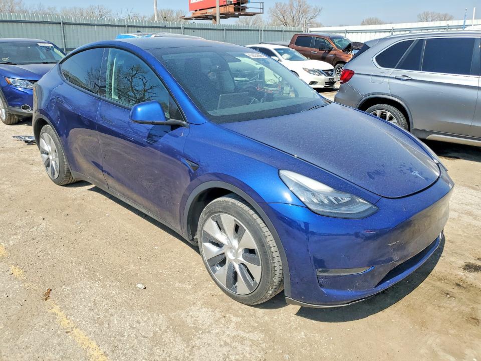 Продажа на аукционе авто 2021 Tesla Model Y, vin: 5YJYGDEE7MF060701, номер лота: 45855296
