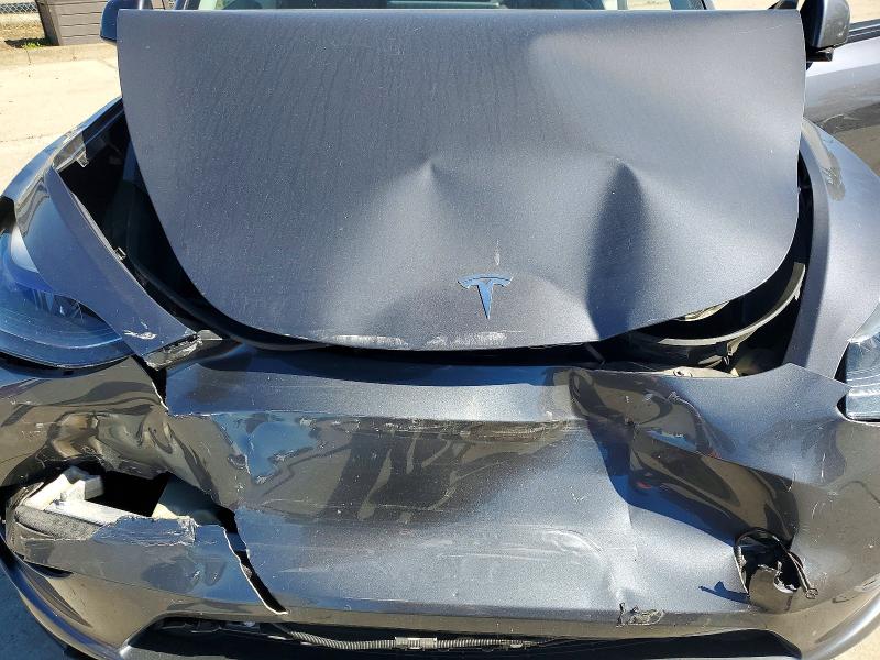 47545666 :رقم المزاد ، 7SAYGAEE4PF773982 vin ، 2023 Tesla Model Y مزاد بيع