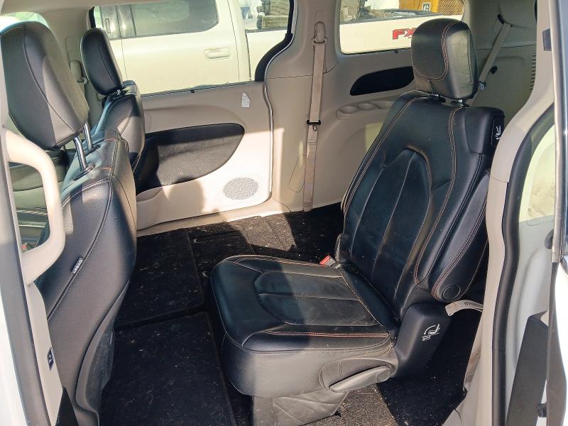46068286 :رقم المزاد ، 2C4RC1BG3HR642308 vin ، 2017 Chrysler Pacifica مزاد بيع