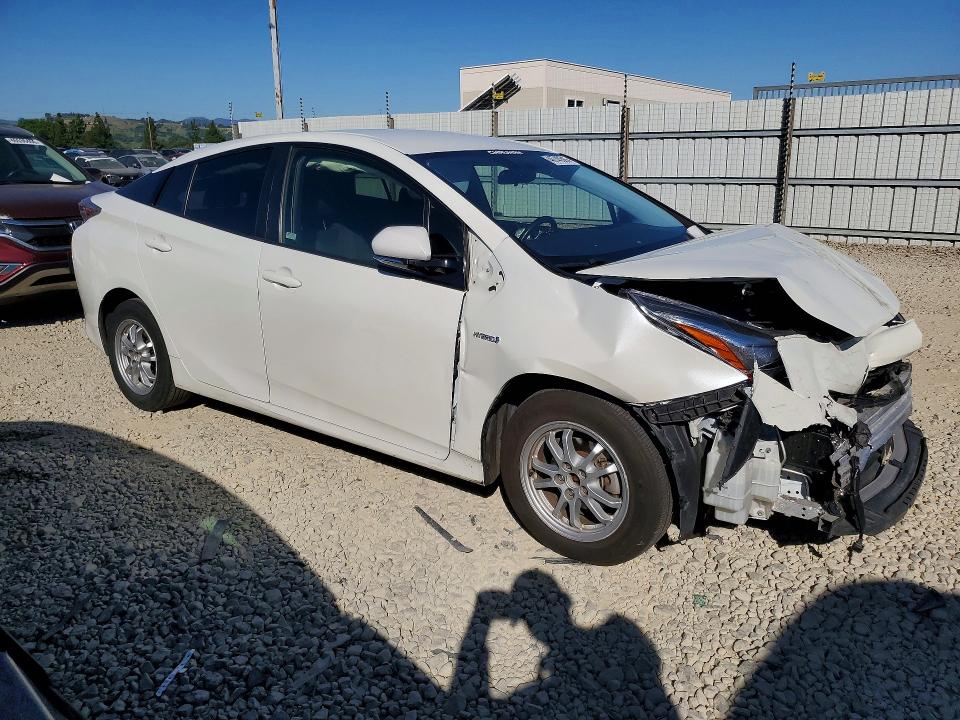 2016 Toyota Prius მანქანა იყიდება აუქციონზე, vin: JTDKARFU7G3002261, აუქციონის ნომერი: 46740526