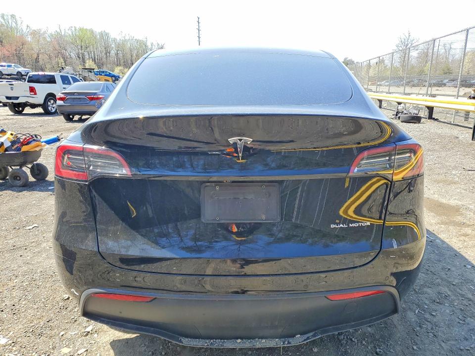47243196 :رقم المزاد ، 7SAYGDEE8NF320057 vin ، 2022 Tesla Model Y مزاد بيع