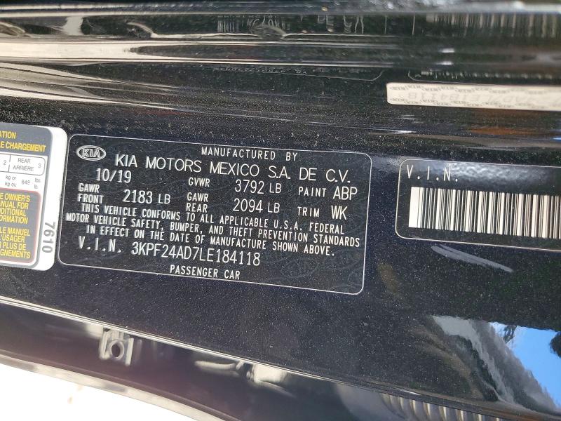 2020 Kia Forte მანქანა იყიდება აუქციონზე, vin: 3KPF24AD7LE184118, აუქციონის ნომერი: 46006946