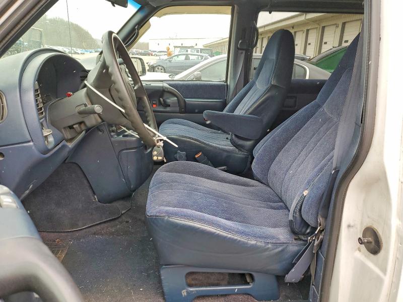 1999 Chevrolet Astro მანქანა იყიდება აუქციონზე, vin: 1GNDM19W6XB154107, აუქციონის ნომერი: 46345756