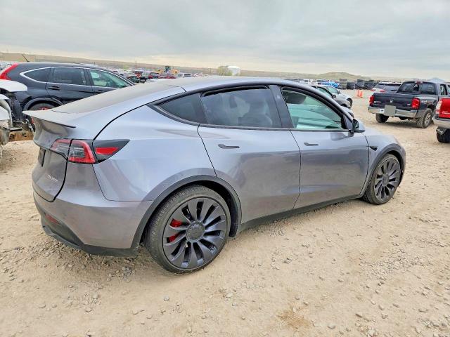 46004576 :رقم المزاد ، 7SAYGDEF3RF157509 vin ، 2024 Tesla Model Y مزاد بيع