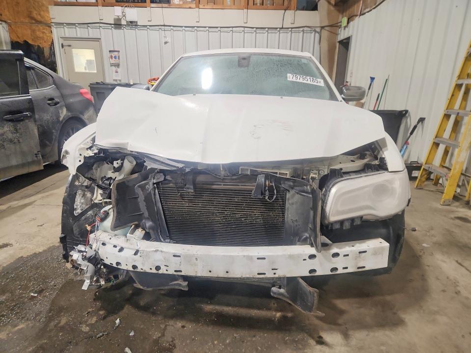 Auction sale of the 2018 Chrysler 300, vin: 2C3CCAKG4JH165295, lot number: 79795185