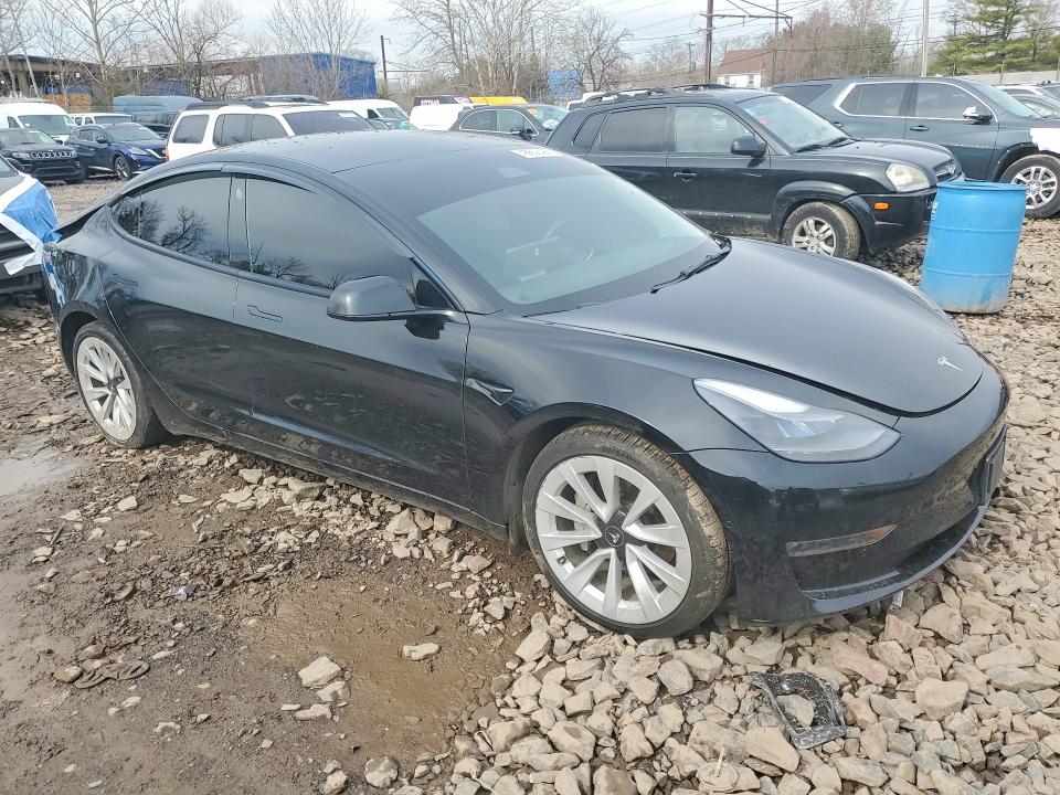 45652496 :رقم المزاد ، 5YJ3E1EB1NF247065 vin ، 2022 Tesla Model 3 مزاد بيع