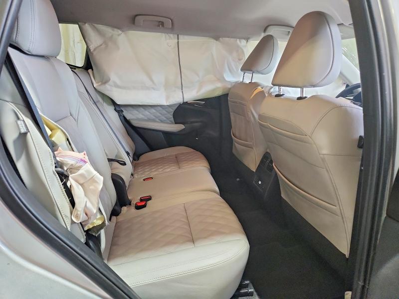 47874456 :رقم المزاد ، JA4J4VA80NZ056852 vin ، 2022 Mitsubishi Outlander مزاد بيع