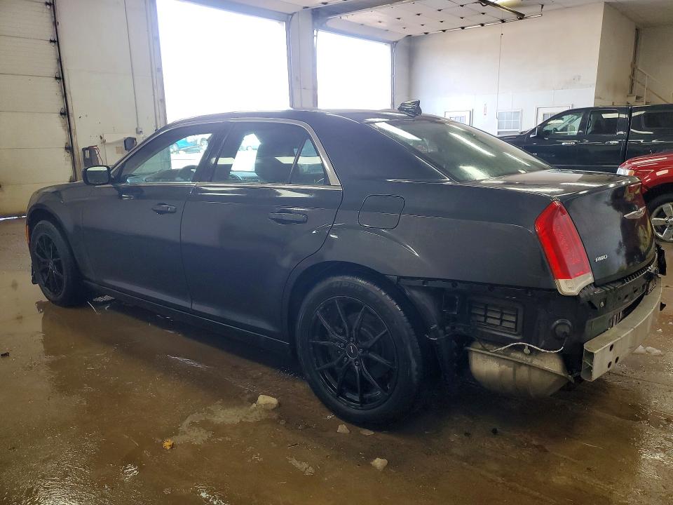 46656586 :رقم المزاد ، 2C3CCARG7GH182543 vin ، 2016 Chrysler 300 مزاد بيع