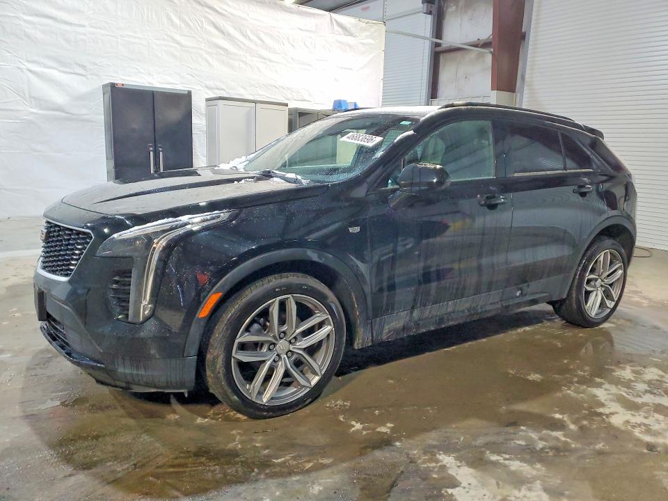 46883696 :رقم المزاد ، 1GYFZFR49LF077681 vin ، 2020 Cadillac Xt4 مزاد بيع