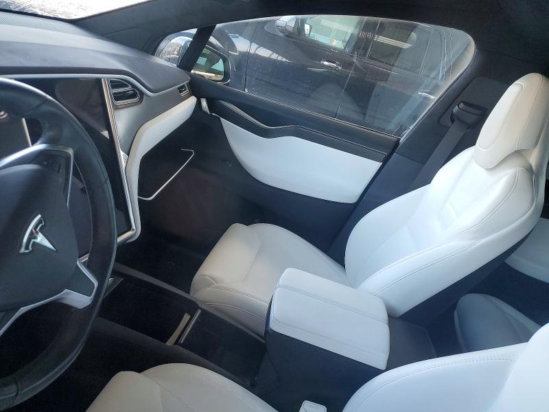 Продаж на аукціоні авто 2017 Tesla Model X, vin: 5YJXCBE23HF049623, номер лоту: 78307055