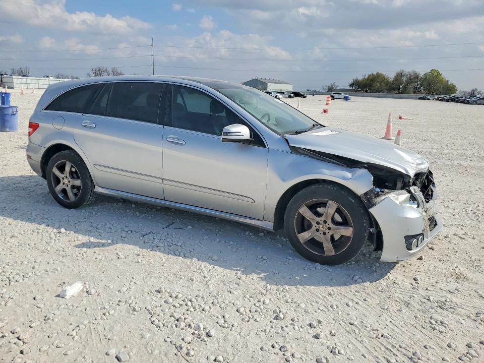 2011 Mercedes-benz R მანქანა იყიდება აუქციონზე, vin: 4JGCB6FE6BA117992, აუქციონის ნომერი: 41611706
