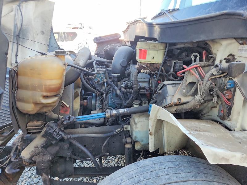 46937436 :رقم المزاد ، 1HTMPAFM03H586401 vin ، 2003 International 4000 مزاد بيع