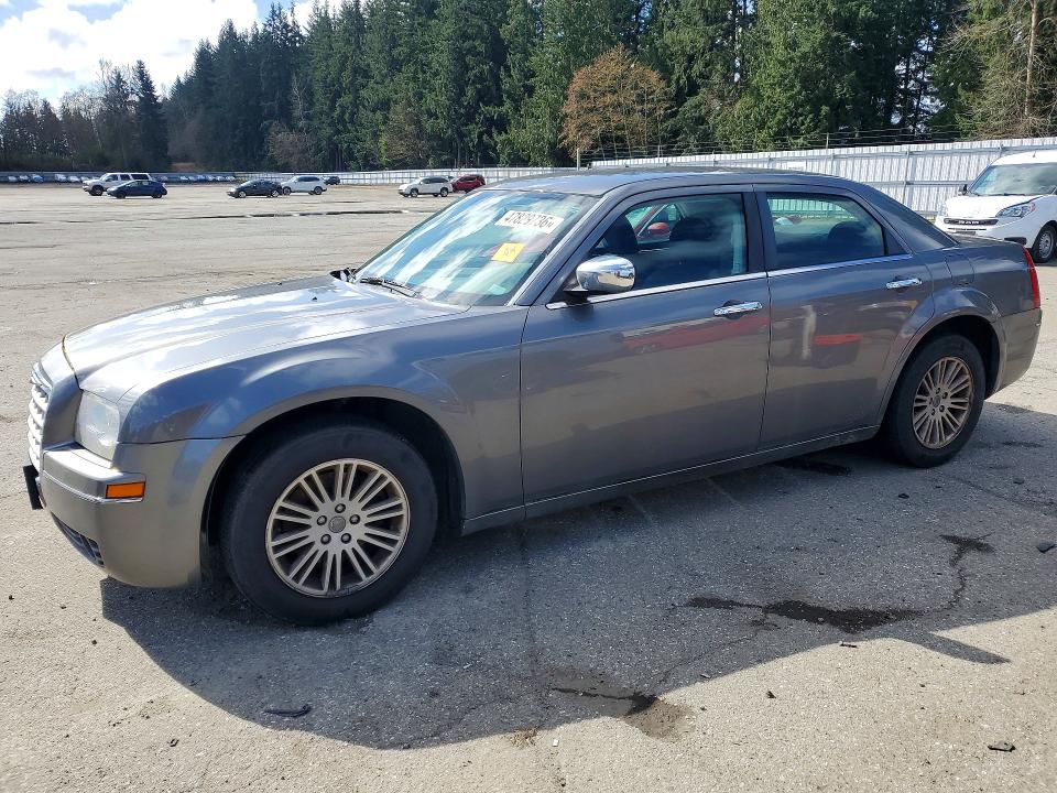 2010 Chrysler 300 მანქანა იყიდება აუქციონზე, vin: 2C3CA4CD5AH318777, აუქციონის ნომერი: 47829736