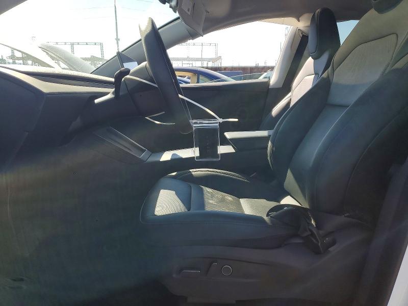 46723296 :رقم المزاد ، 7SAYGDED0TF411649 vin ، 2026 Tesla Y مزاد بيع