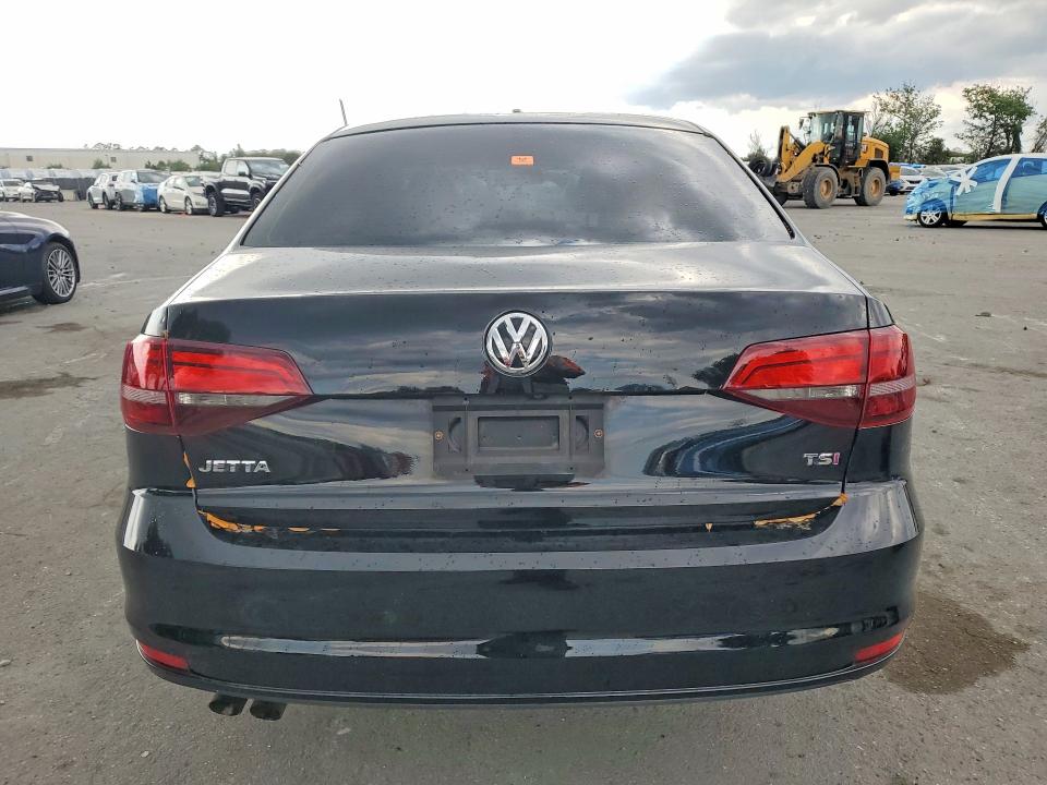 47514626 :رقم المزاد ، 3VW2B7AJ0JM249834 vin ، 2018 Volkswagen Jetta مزاد بيع