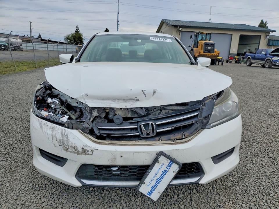 Продаж на аукціоні авто 2015 Honda Accord, vin: 1HGCR2F31FA216394, номер лоту: 48174226