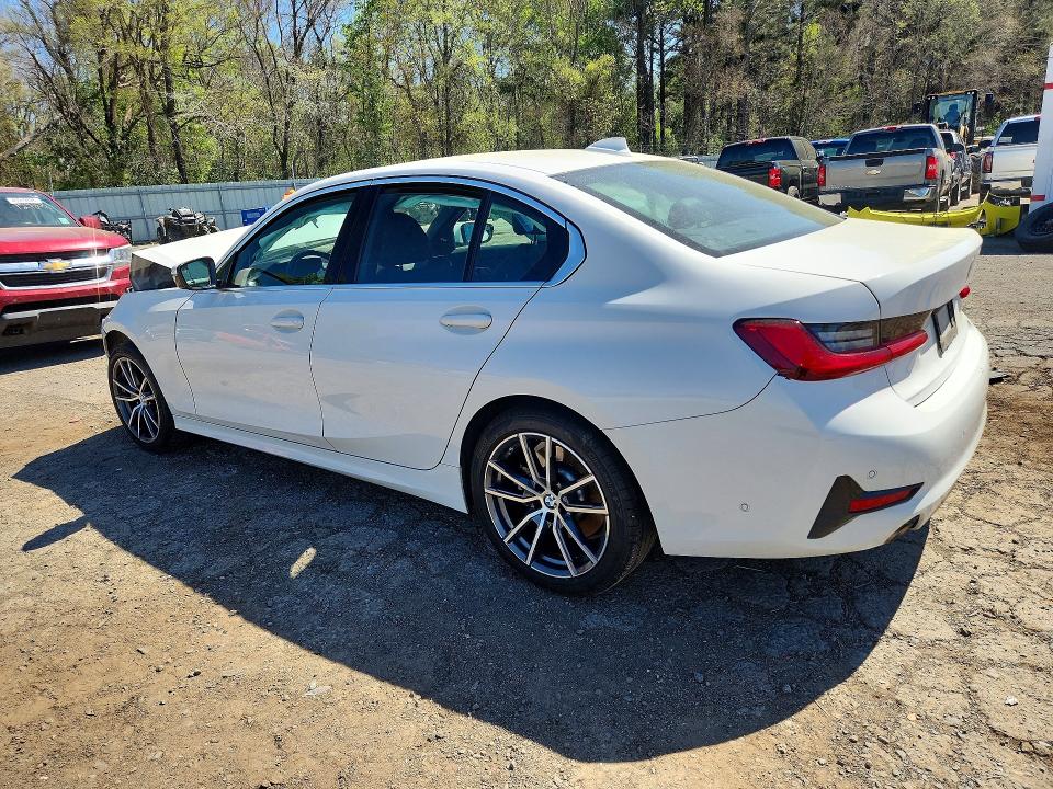 45870316 :رقم المزاد ، 3MW5R1J01L8B14001 vin ، 2020 Bmw 330i مزاد بيع