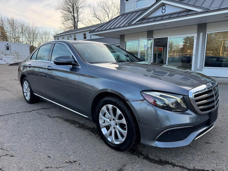 46028766 :رقم المزاد ، WDDZF4KB2HA126772 vin ، 2017 Mercedes-benz E مزاد بيع