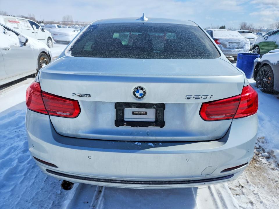 Продажа на аукционе авто 2016 Bmw 320, vin: WBA8A3C53GK688483, номер лота: 45589896