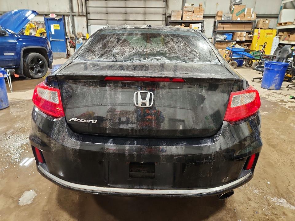 2015 Honda Accord მანქანა იყიდება აუქციონზე, vin: 1HGCT1A88FA800645, აუქციონის ნომერი: 46655946