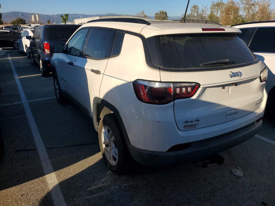 66722094 :رقم المزاد ، 3C4NJDAB7JT191284 vin ، 2018 Jeep Compass مزاد بيع