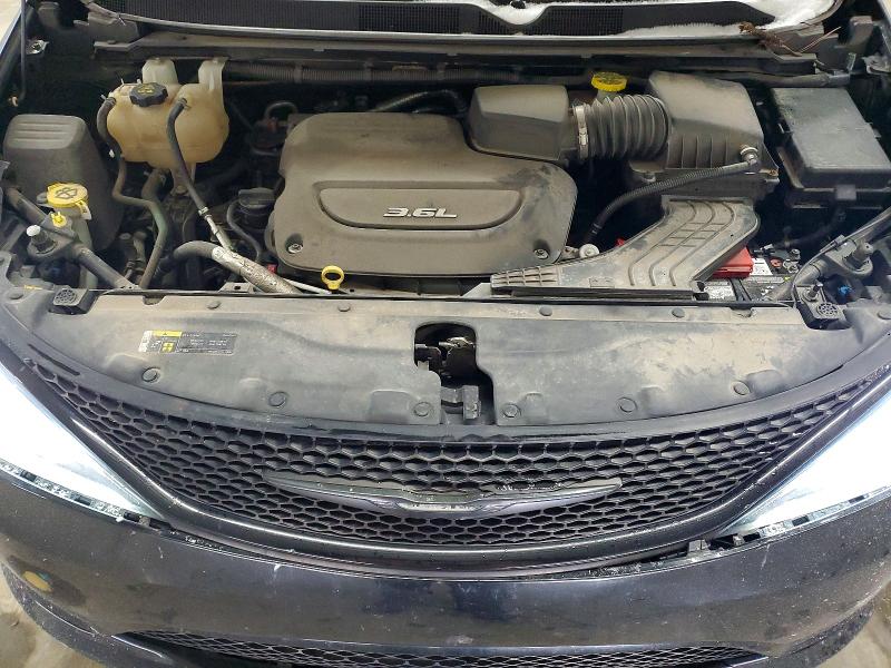 46350646 :رقم المزاد ، 2C4RC1GG2JR333492 vin ، 2018 Chrysler Pacifica مزاد بيع