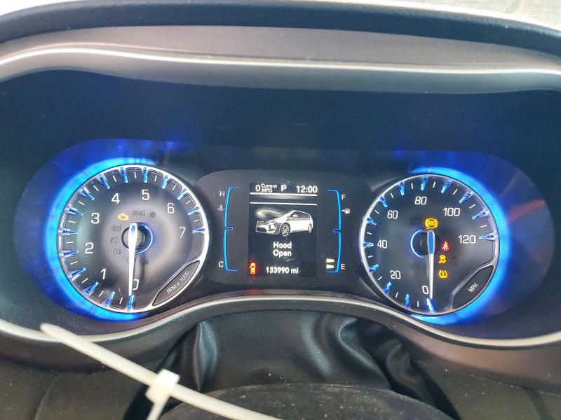 41672006 :رقم المزاد ، 2C4RC1FG9JR278587 vin ، 2018 Chrysler Pacifica مزاد بيع