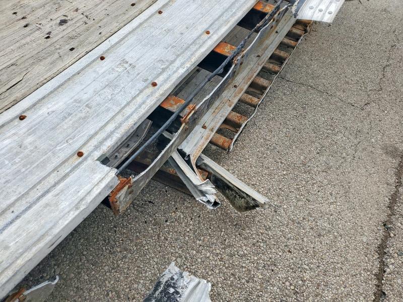 77506085 :رقم المزاد ، 1JJV532D8HL966297 vin ، 2017 Wabash Dry Van Trailers مزاد بيع