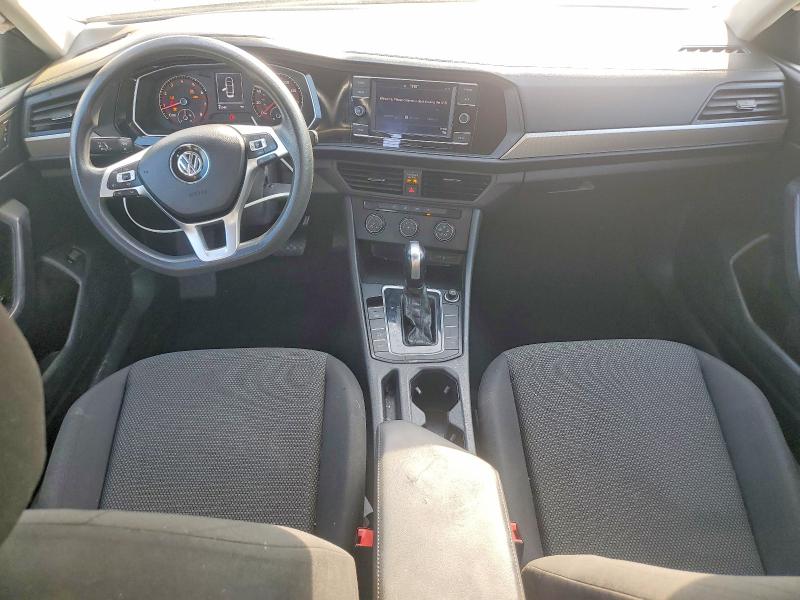 47653826 :رقم المزاد ، 3VWCB7BU9LM037496 vin ، 2020 Volkswagen Jetta مزاد بيع