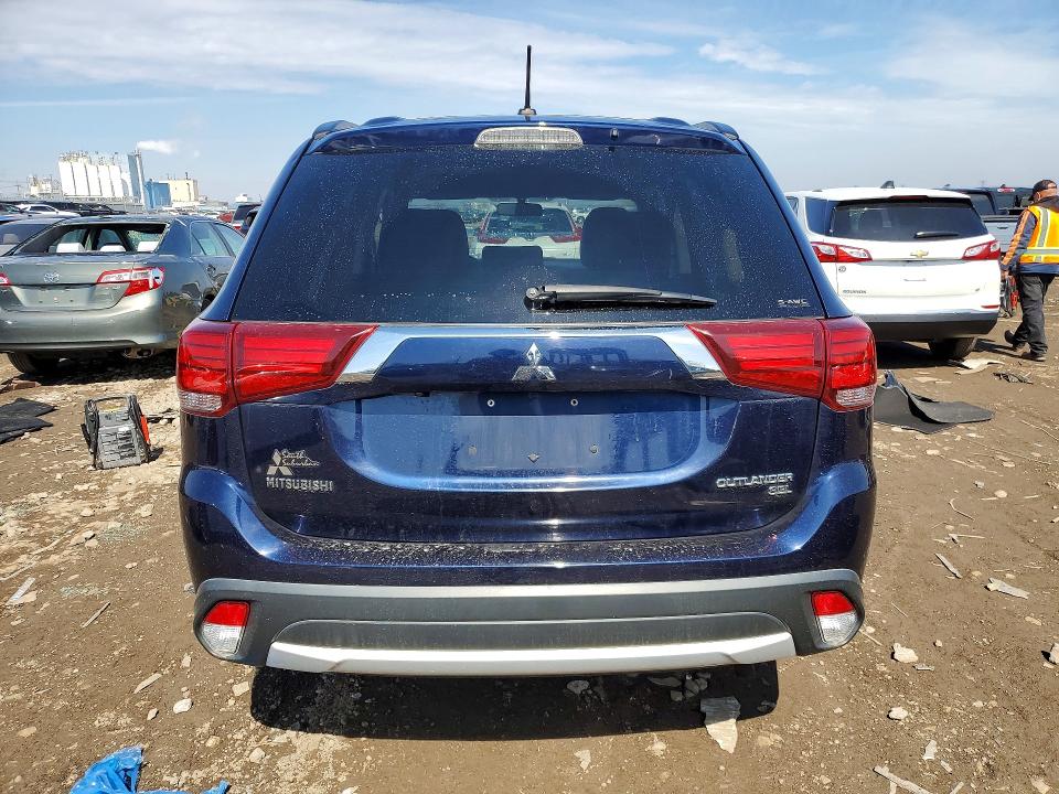 Продаж на аукціоні авто 2016 Mitsubishi Outlander, vin: JA4AZ3A38GZ033588, номер лоту: 47049426