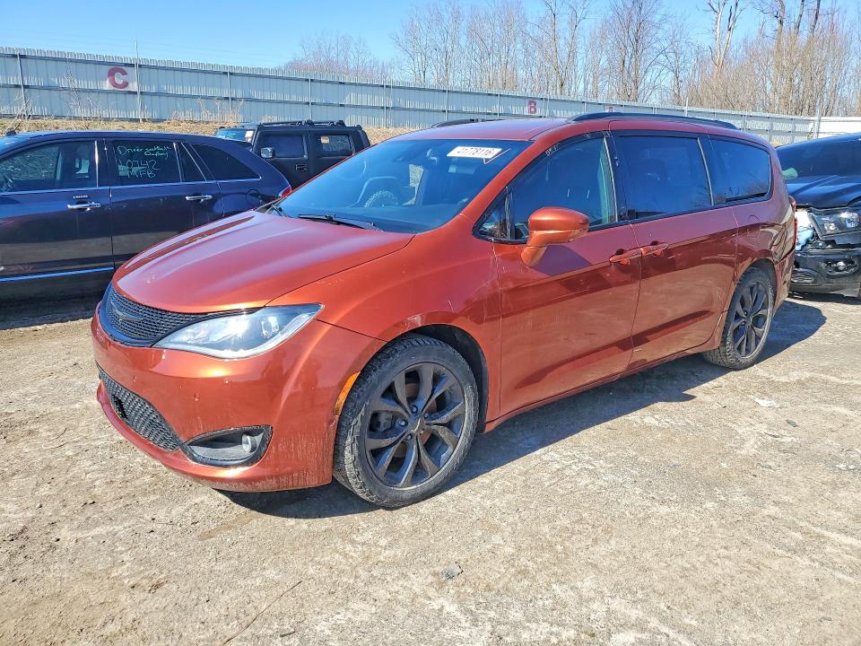 Продаж на аукціоні авто 2018 Chrysler Pacifica, vin: 2C4RC1EGXJR333825, номер лоту: 41778116