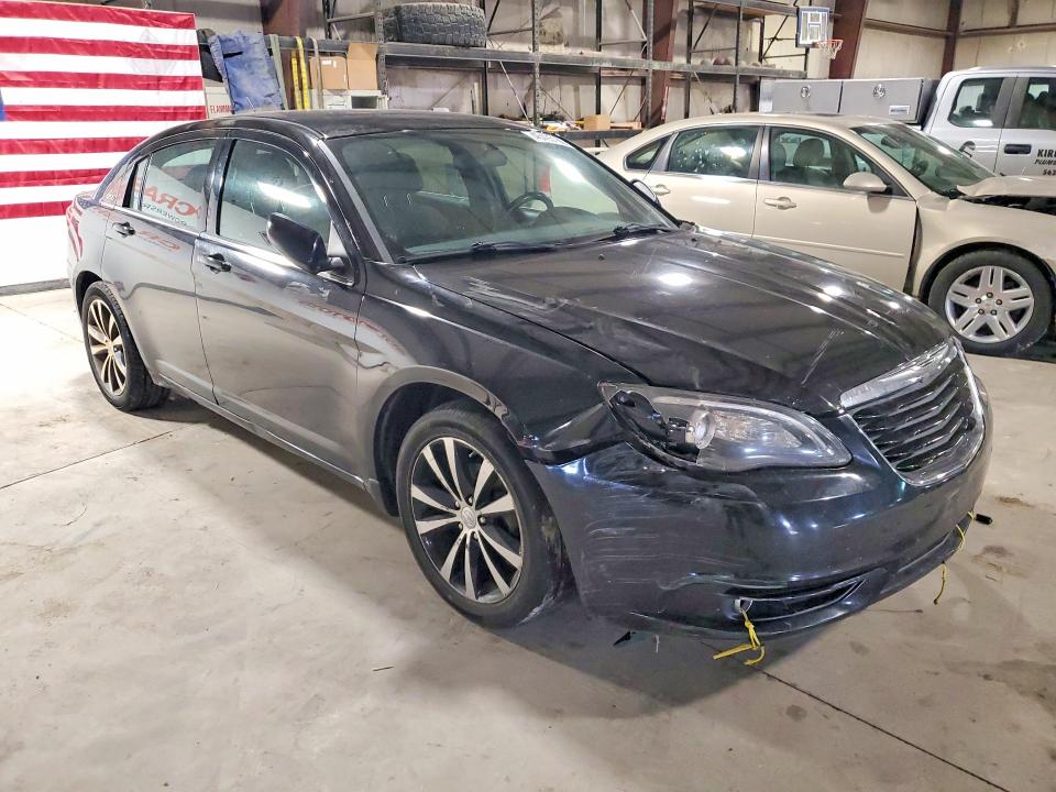 Продаж на аукціоні авто 2014 Chrysler 200, vin: 1C3CCBBB0EN159369, номер лоту: 46405186