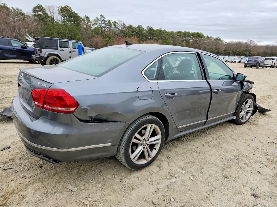 2014 Volkswagen Passat მანქანა იყიდება აუქციონზე, vin: 1VWCT7A39EC024564, აუქციონის ნომერი: 47813786